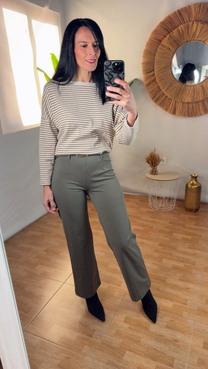 Pantalón Recto Tiro Alto.